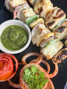 Chef's Special Paneer Malai Tikka