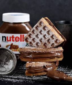 Nutella Love Waffle  