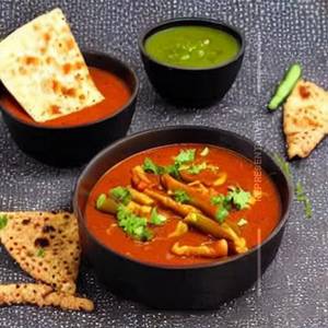 Baby Corn Chilli Gravy