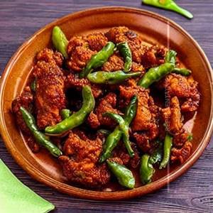 Boneless Chicken Green Chilli Dry