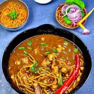 Mix Chowmein Gravy with pork