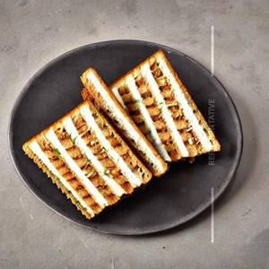 Multi Grain Egg Sandwich