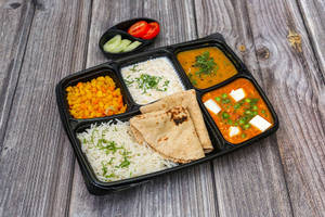 Jain Mater Paneer Thali