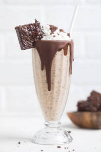 Thick Brownie Milkshake