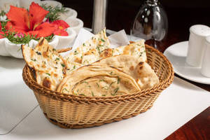 Laccha Paratha (1 Pc)