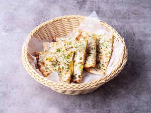 Stuffed Kulcha Onion