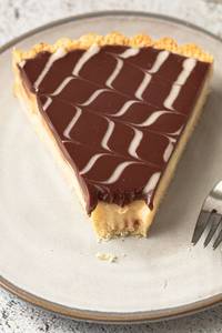 Chocolate Vanilla Mixed Pastry [1 Piece)