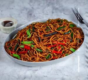Manchurian Veg Noodles