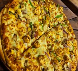 Onion And Paneer Pizza [8 Inches]