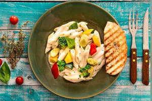 White Sauce Pasta