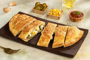 Jalapeno & Corn Stuffed Garlic Bread