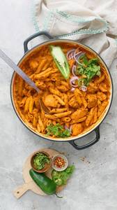 Chicken Schezwan Pasta [Dry]