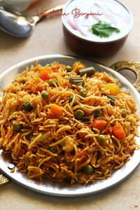 Veg Biryani+Mixed Raita
