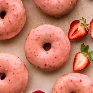 Strawberry Donut (1Pc)
