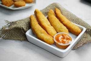 Hot Chicken Breast Strips (4 Pcs)