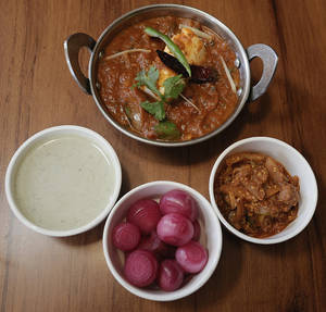Tawa Paneer Khurchan - 8 Pcs
