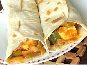 Paneer Hariyali Tikka Roll