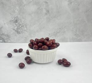 Dark chocolate almonds