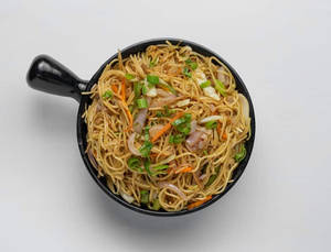 Hakka Noddles (veg)