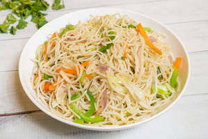 Hakka Noodle Veg