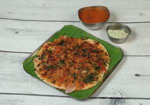 Onion Tomato Uttappam