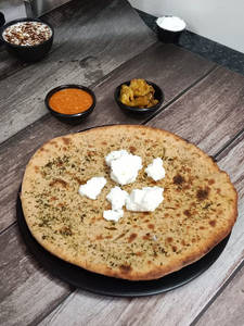 Murtha Paneer Parantha