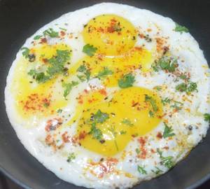 Half Fry Masala Egg