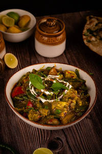 Veg Deewani Handi