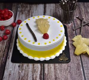 Classical Pineapple Cake 