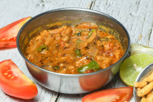 Sev Tomato
