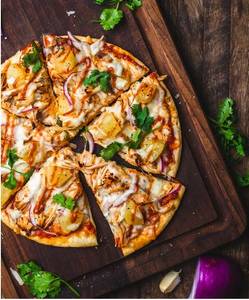 Paneer And Onion Pizza