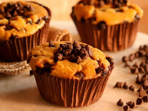 Whole Wheat Vanilla Choco Chips Muffins