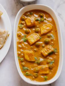 Matar Paneer