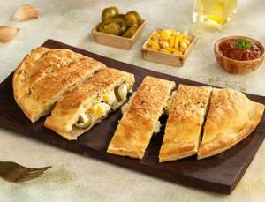 Jalapeno And Corn Stuffed Garlic Bread