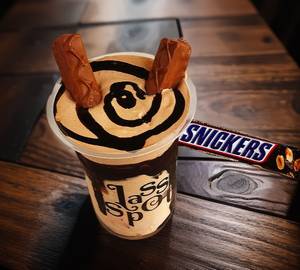 Snikers milkshake