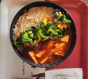 Brown Rice, Paneer Tikka With Sauteed Veggies In European Gravy
