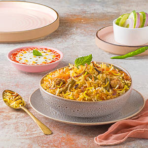 Hyderabadi Briyani along With Raita