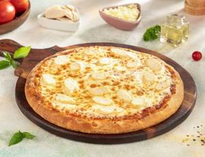 La Chicken Sausage Pizza