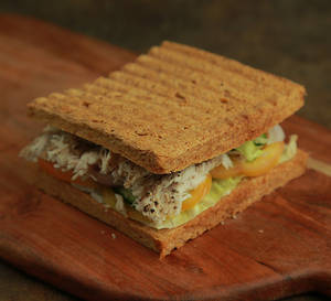 BP Chicken Garlic Bread Sandwich