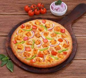 Poppins Country Paneer Pizza