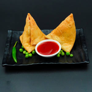 2 Aloo Samosa