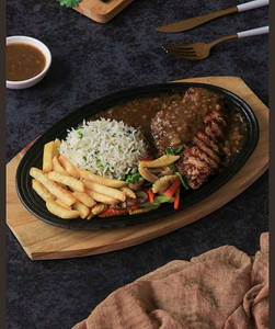 Grilled Chicken Platter In Barbeque Sauce