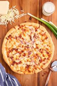 Cheesy Loaded  Chicken Pizza