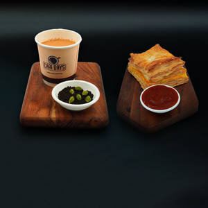 Cardamom Elaichi Chai (250ml) + 1 Veg Puff