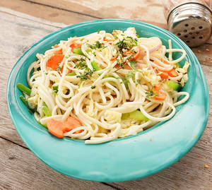 Veg Hakka Noodles