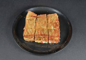 Cheese Makhani Sandwich (3 Layer)