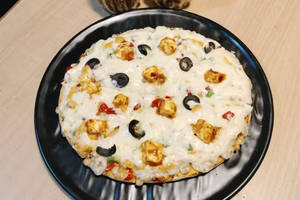 9" Makhani Paneer Pizza