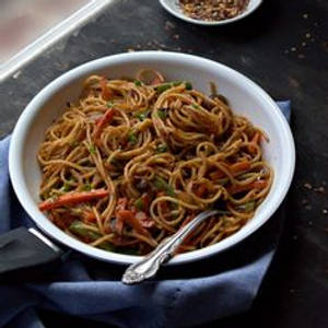 Veg schezwan noodles