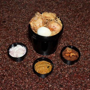 1kg Chicken Hyderabad Biryani