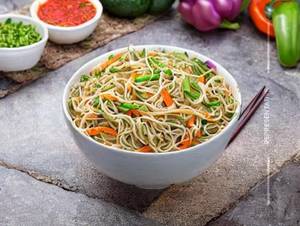 Veg Hakka Noodles